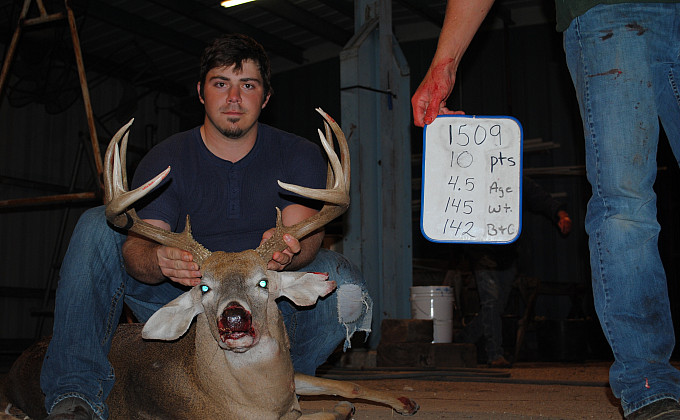 Trophy Whitetails 2015